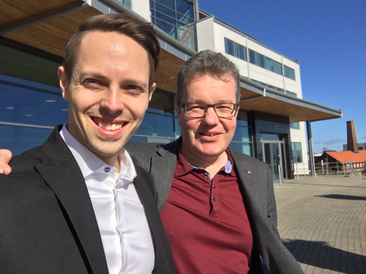 seiving's tweet photo. Efter mina 5 år som ordförande i Näringslivsforum Skövde tar Ingi Jonasson nu över. Det blir riktigt bra! https://t.co/XgNDEJVImp