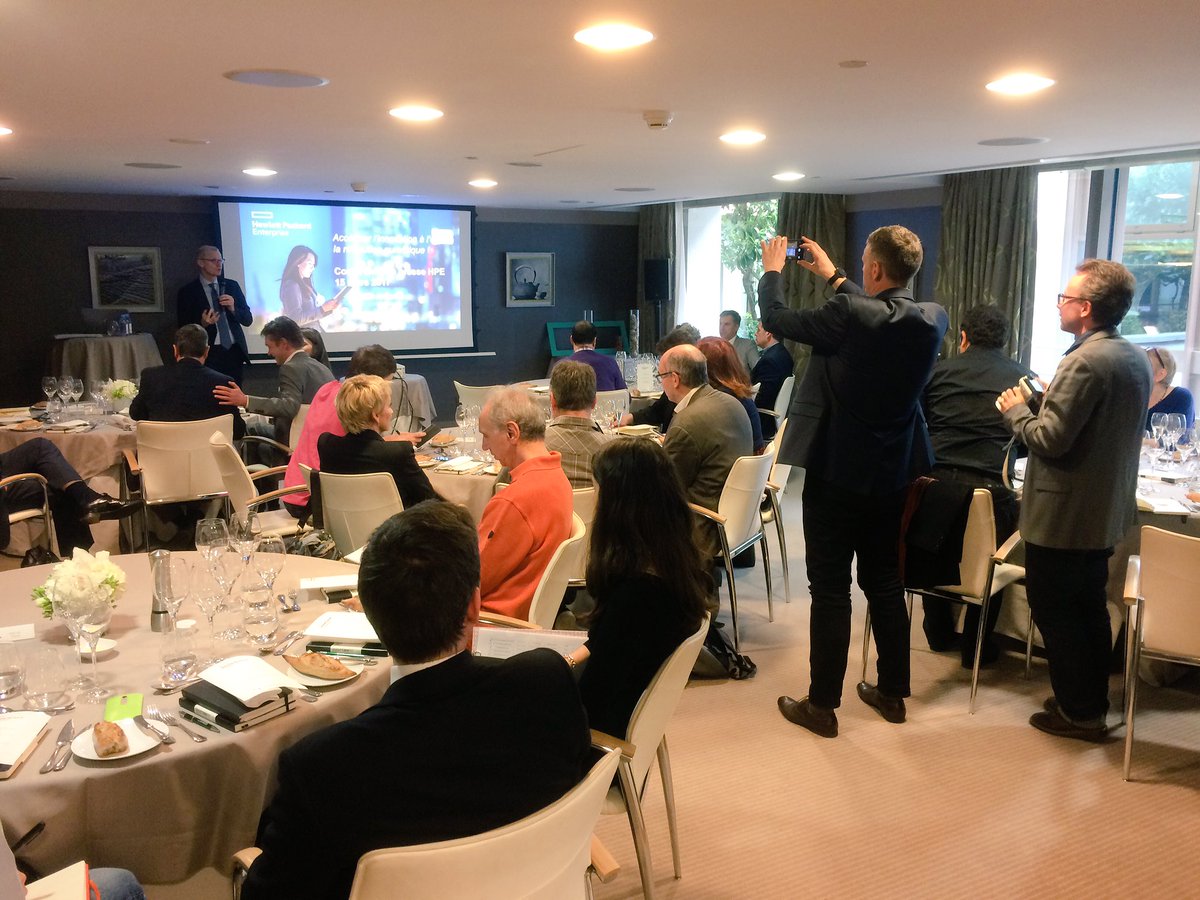 Bastwins's tweet photo. Pour @gillesthiebaut, DG @HPE_FR qui réunit aujourd'hui le monde de la #presse #IT FR au @MO_PARIS, le monde de demain sera #hybrid. #cloud https://t.co/SdtlbbBA3g