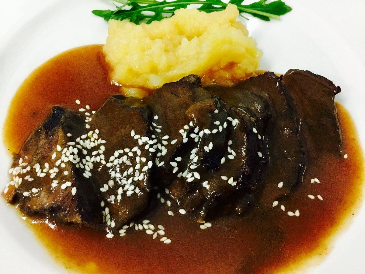 villa_benavente's tweet photo. #Carillera #Ternera #Golden #VillaDeBenavente #EventosConEncanto #Gastronomia #Carne #Delicioso #SanValentin #Dosmil17 https://t.co/TWvHS67Ep3
