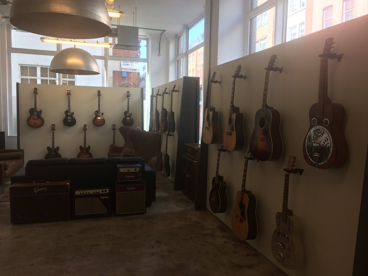 Great meeting with @GibsonGuitarUK and their pro audio team this morning, getting excited about working together on #AmysYard & #AmysPlace x