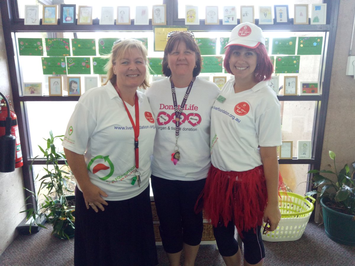 StVincentsPS's tweet photo. Hero Day today! Mrs Matheson and Miss Wylie dressed up as Mrs Lynch who is their hero. #liverlovers #everydayheroes #LiverFoundation https://t.co/F9kkou8mog