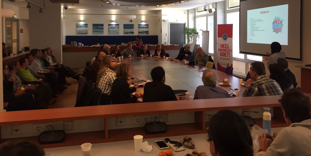 HDDdordrecht's tweet photo. Tientallen mensen - werkzaam bij de gemeente of organisatie in de stad - dachten mee over Heel Dordrecht Doet 2017  https://t.co/nXmJevwNGy https://t.co/Y8OdvIOsYZ