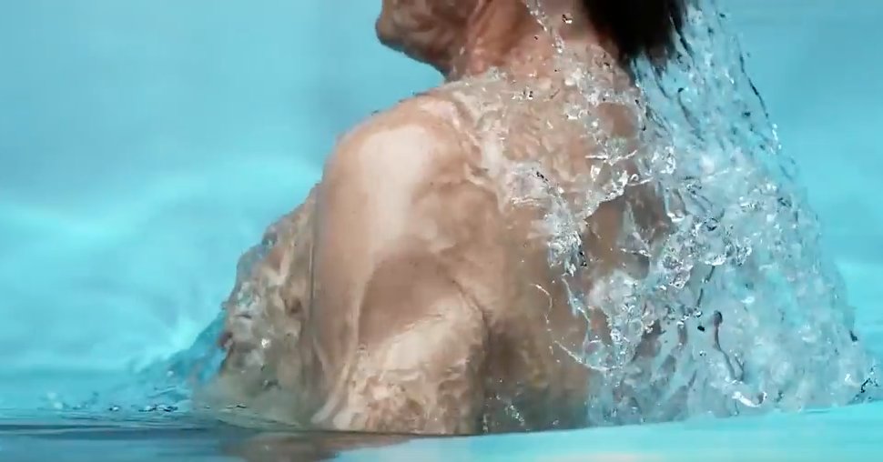 Underwater High Speed filming by Maya. youtu.be/sRNpQBMXs_w
#fashion #healthcare #COSMETICS #advertising #MarketingDigital #beauty