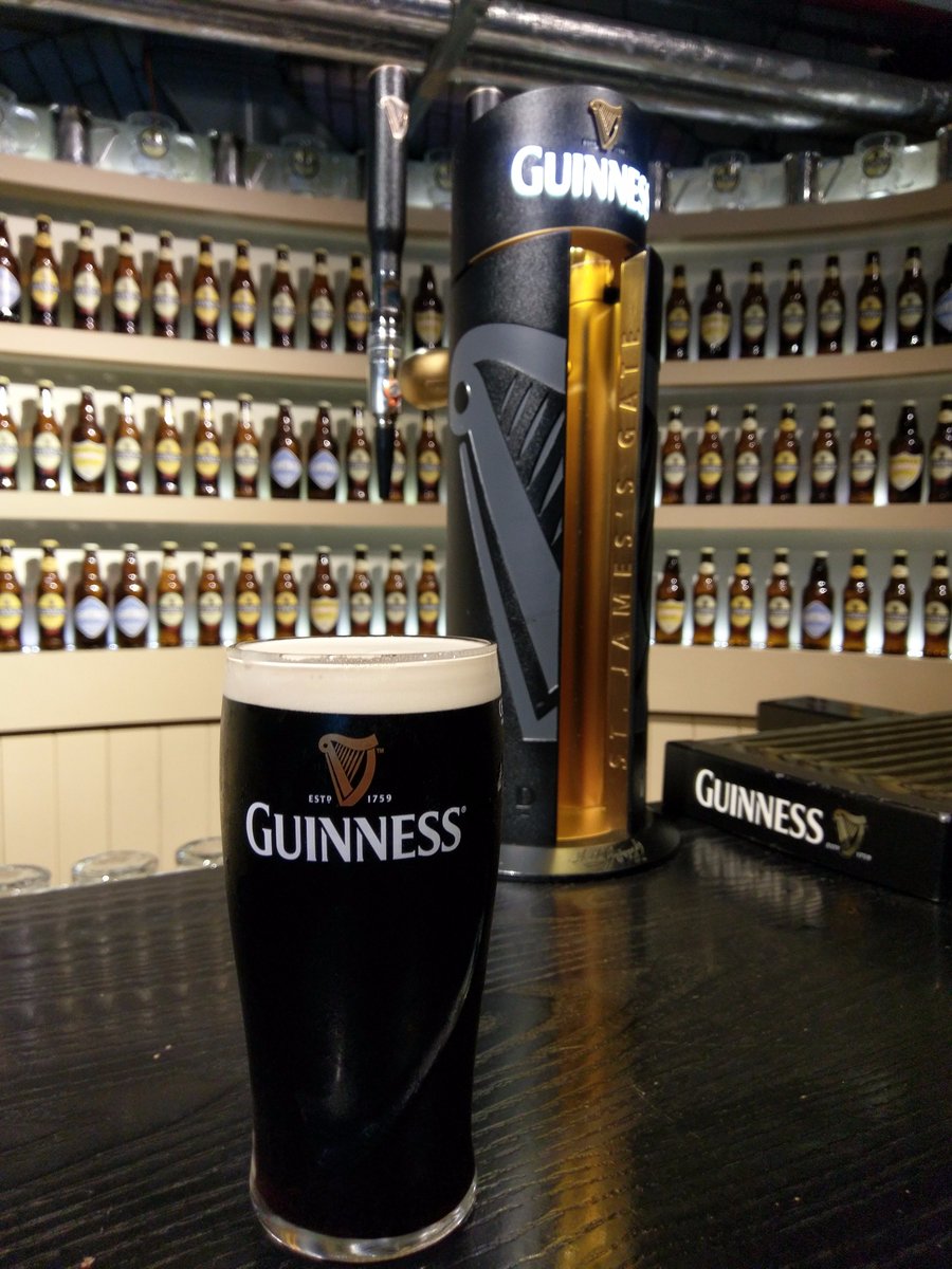 They have a course to help avoid this.  I know, I aced it. independent.ie/entertainment/… #GUİNNESS #Guinnessperfectpour
