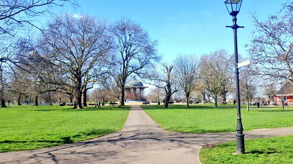 Clapham Advertiser tweet media