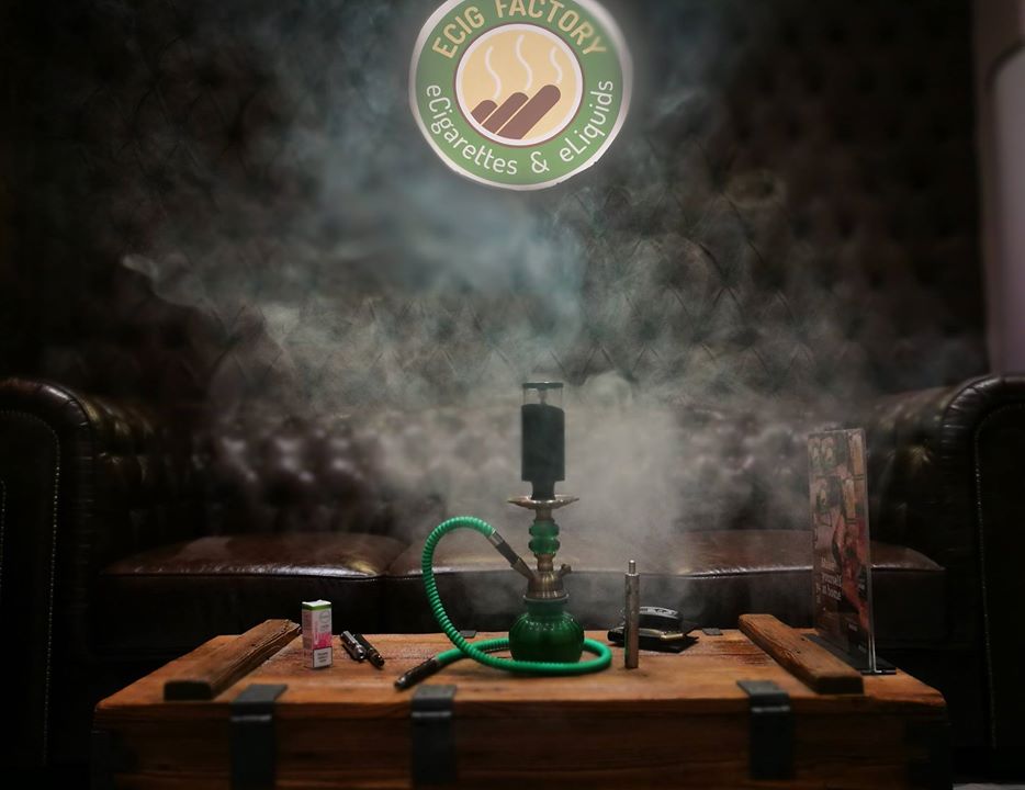 ecigfactoryuk's tweet photo. Doors now open! Pop in, say hello and help yourself to a refreshment.
#eCigfactory #vape #ecig #eliquid #smok #ejuice #vapenation #coffee https://t.co/Yt2z7jQe4U