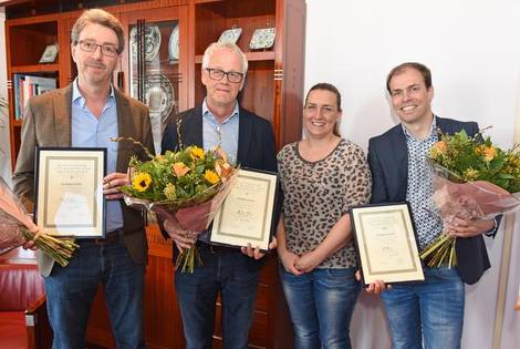 Superhelden redden Suzanne uit prutsloot dlvr.it/NdRv0N