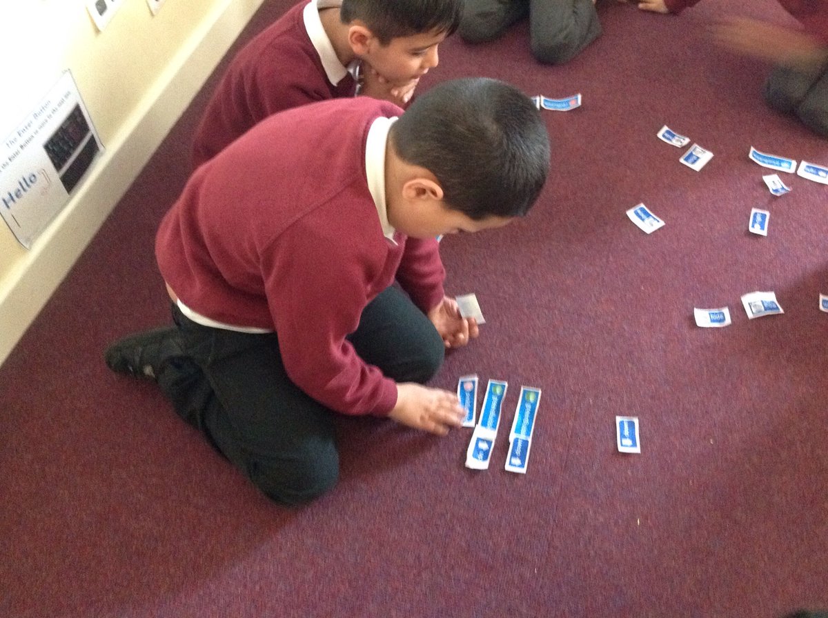MrsA_Computing's tweet photo. Y1 are computer programmers! They worked really hard making clear instructions for the computer to follow #computing https://t.co/dBDfzLJDCy