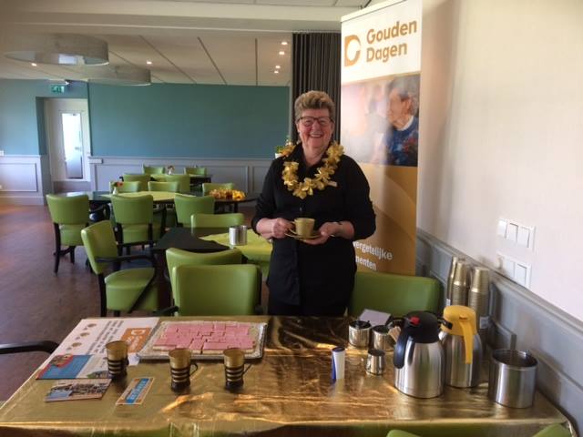 In Heerhugowaard wordt een kopje Gouden Koffie geschonken bij het stemlokaal! #goudenkoffie #verkiezingen #ouderen #geefaandachtaanouderen