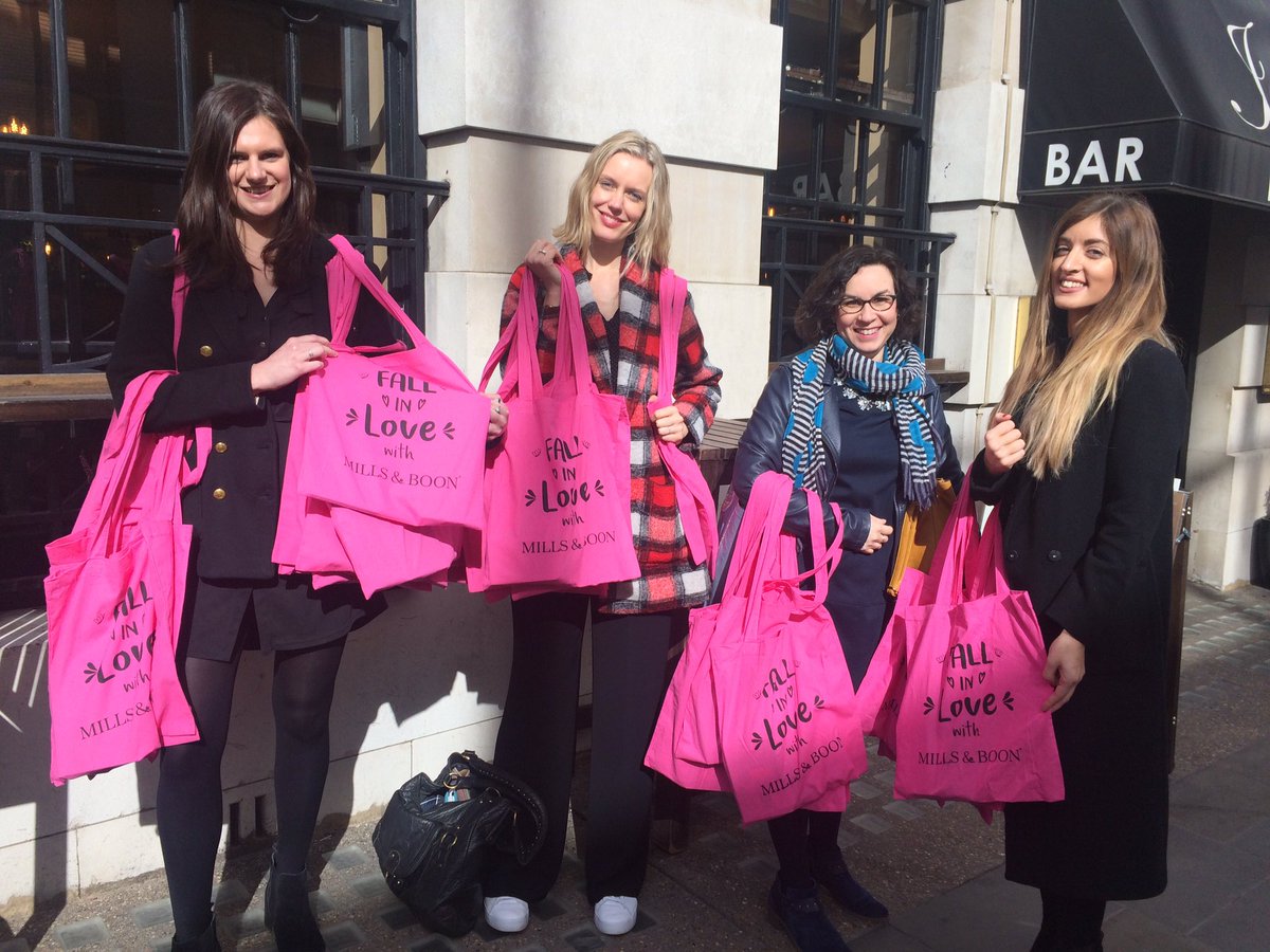 MillsandBoon's tweet photo. Watch out #LBF17 we're on our way! We'll be at @HarperCollinsUK stand giving out tote bags! @LondonBookFair https://t.co/Y7jPgEXgNI