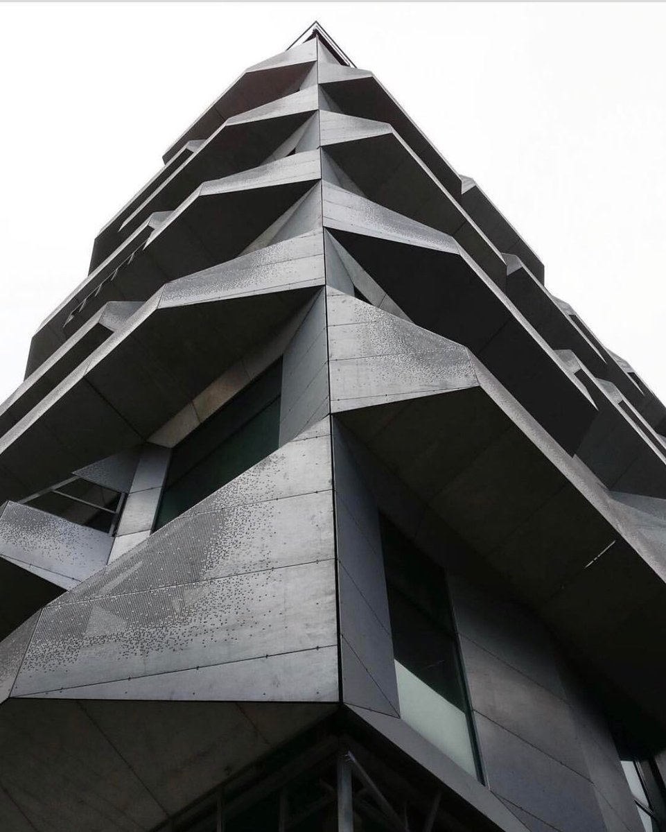 CultRise's tweet photo. Ken M • #ReactCreating 
#architecture #architettura #perspective #bnw https://t.co/mFkgMCM7CE