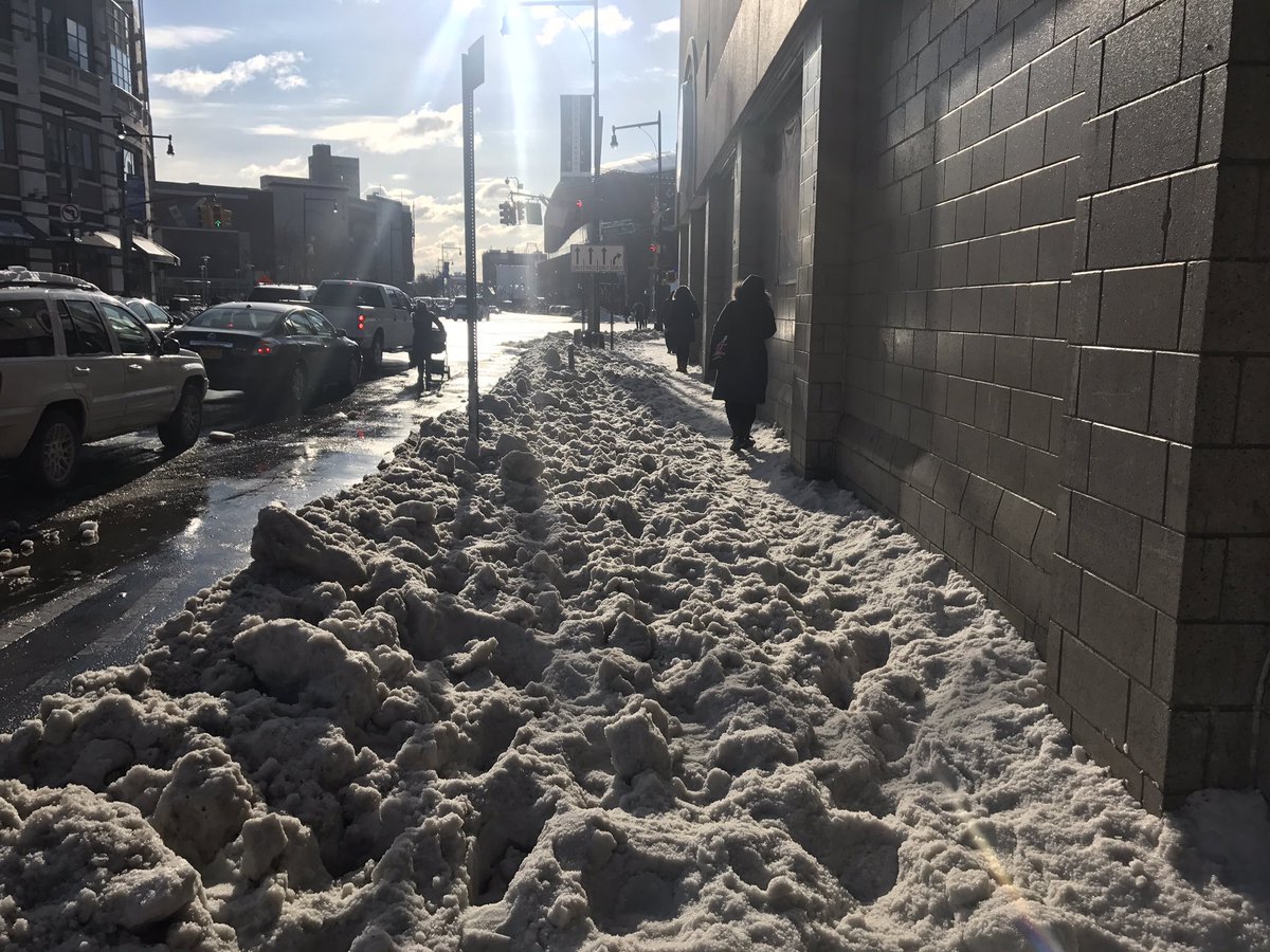 pekochel's tweet photo. At intersection of #flatlantic @FLYINGCHOPSTIK @kmiraski people are falling to their knees-- please help @nyc311 @NYCSanitation @BPEricAdams https://t.co/xeRhw8Sfbb