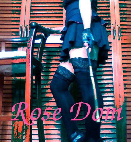 DominaRose8's tweet photo. #RoseDom
#WomenRules
#Domme
#Black
OBEDECE GUSANO !!😈😈😈 https://t.co/IYsh1A81yn