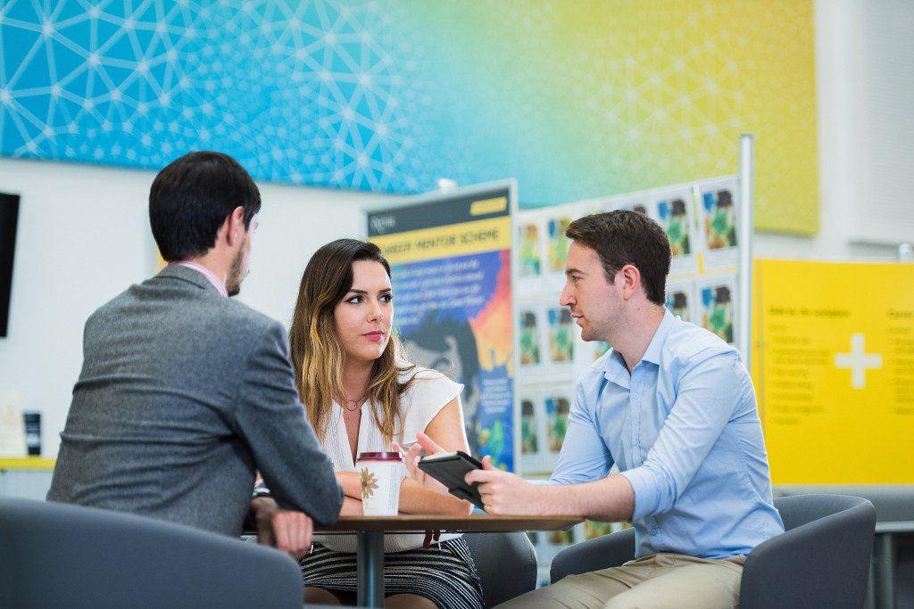 GradSW's tweet photo. Recruit, train and retain high-calibre IT talent in partnership with the University of… https://t.co/auX3zdu4Jw https://t.co/49SFkSymsJ