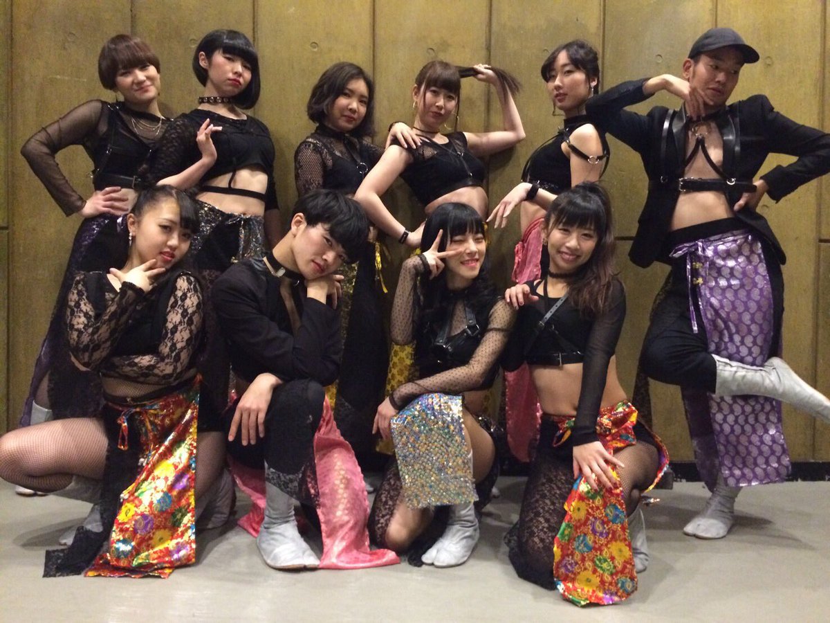 paramikusaya's tweet photo. FLEX JAZZ ADV広島校👠🎩
#JAM2016
#テーマは
#ランウェイ
#衣装すごかった
#MOMO先生
#アシスタントをさせて頂いておりまして
#みんなからヘアオイルを頂きました
#こちらこそありがとう
#打ち上げ時間足りんかったね
#またごはんいこ https://t.co/hdG9wlaxlP