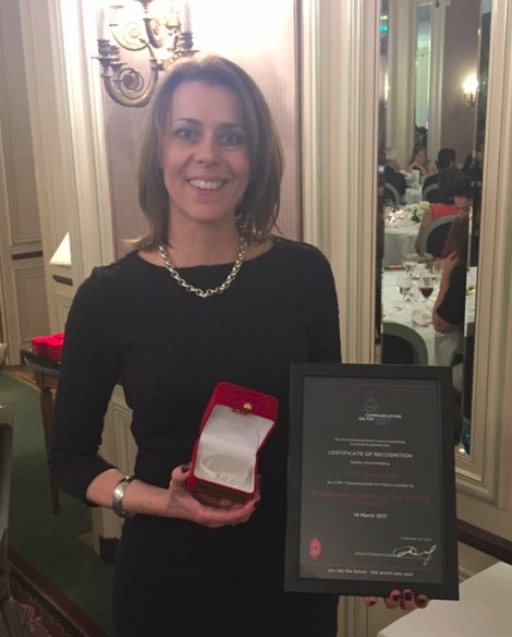 RNicholson1212's tweet photo. Incredibly proud of our team on winning #EmployeeCommunications of Future Award @worldcommforum #WCFGenevaWeek @lifeatsap @torieclarkesap https://t.co/FmTSznsrVd