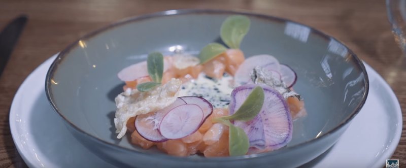 CanteenTweets's tweet photo. #RecipeOfTheDay – Salmon, radish &amp; bergamot by our Hero of the Hot Plate @JaradMac @restaurant_ours 🐟
https://t.co/7krMsbXKsB https://t.co/3PQClDsYzG