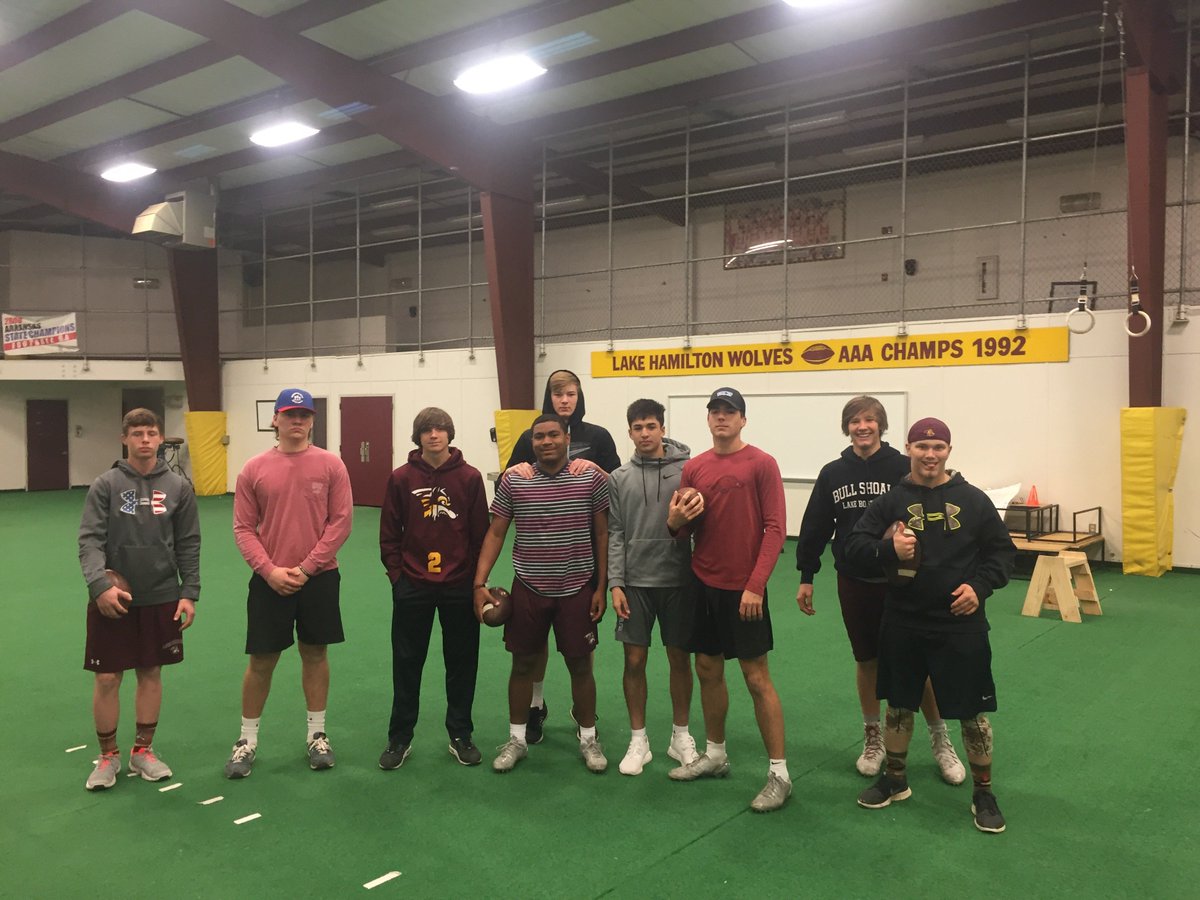 1LHFOOTBALL's tweet photo. Early morning QB workouts. Watch out the Wolves are coming for ya. Proud to be a wolf #fearthepack https://t.co/qW1aKcKOQN