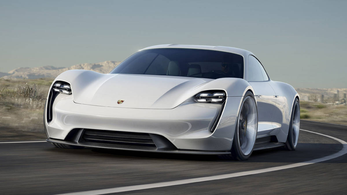 iPreCheck's tweet image. Porsche brings luxury to the EV ranks with the Mission E | crwd.fr/2nn8IN3 #autonews #carnews #cars #auto