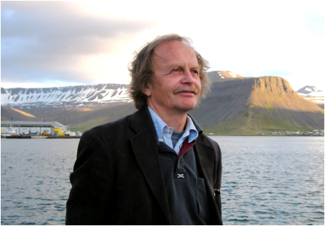 ConsAmsterdam's tweet photo. Vandaag om 13 uur masterclass door gastdocent Hakon Austbo https://t.co/K7cq95p4Bx #piano #CvAmasterclass #Chopin https://t.co/M6Jfn466oI