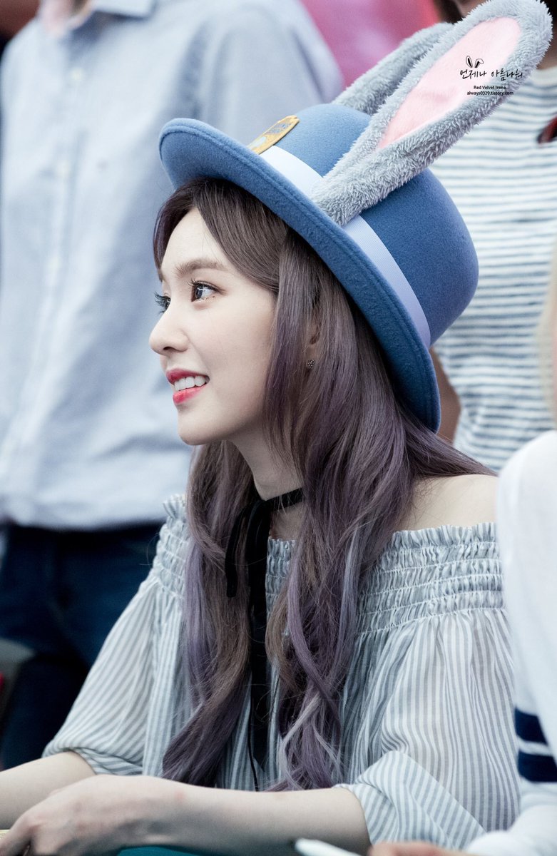 IRENEBAE_TH's tweet photo. ไอรีนกับหมวกจูดี้เหมือนเกิดมาเพื่อกันและกัน 🐰💗 https://t.co/5fabe2jyHB