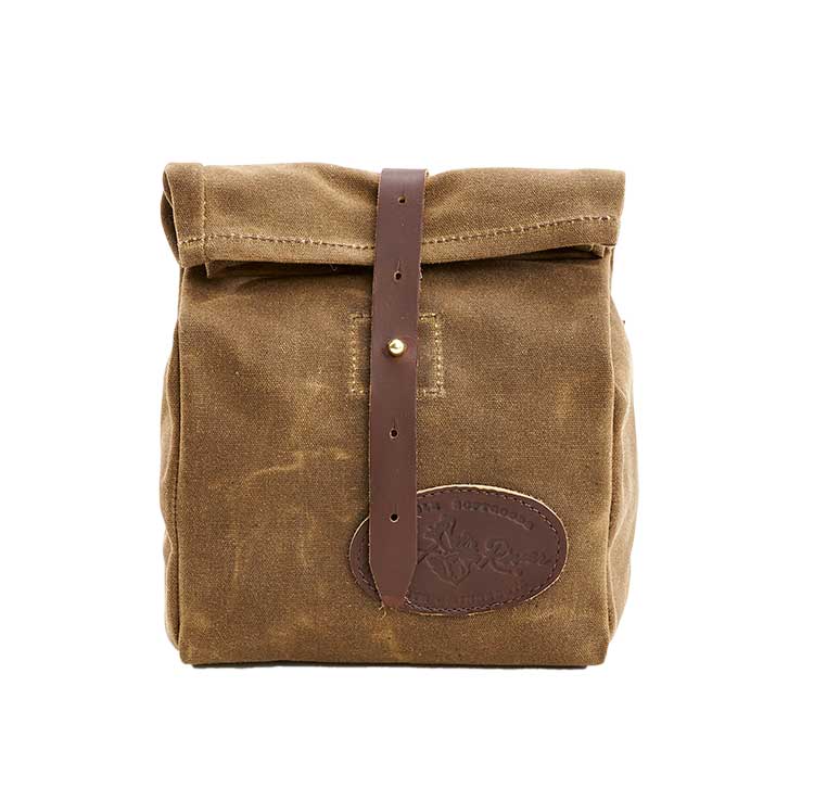FrostRiver1910's tweet photo. Modeled after a brown paper bag, our waxed canvas Lunch Bags are handy and built to last in #ReliableDuluth, USA. https://t.co/tzZSTNa1dF https://t.co/Ctz50lvl9e