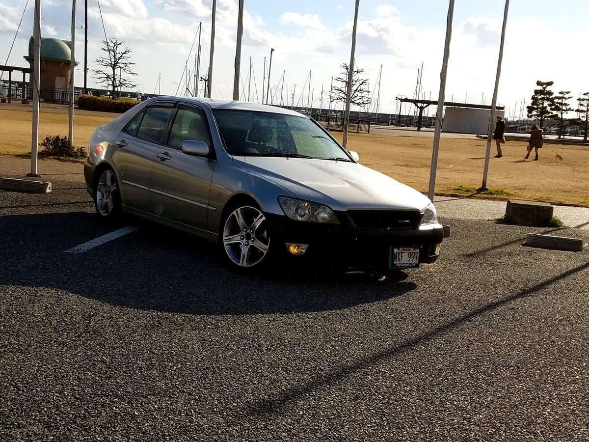 zawatezza1996's tweet photo. #アルテッツァ #altezza #sxe10 #西宮浜 #HECTPASCAL 

#こんな車でもいいなと思ってくれる人RT
 
今日撮影したうちの一部ですがどーぞ！ https://t.co/84oVAC2p0y