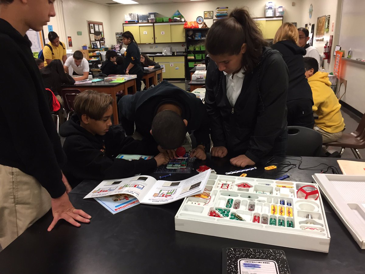 Ana Casanova tweet media