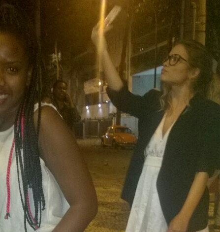 IroniasDaLua's tweet image. Mano, odeio quando vou tirar foto com a minha amiga e minha idola atrapalha no fundo, affs