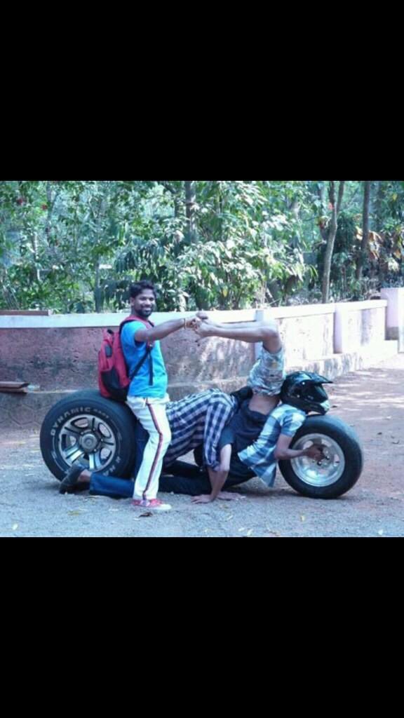 Trill_senpai's tweet photo. Girl: lets hang out 

Me: can't , chillin with the homies and we ain't got a car

Girl: I'm with my friends 

Us: https://t.co/Z1sxo9rFz2