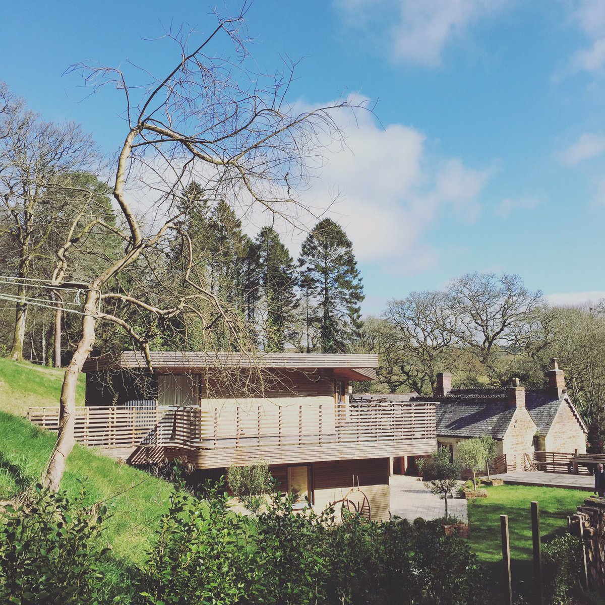 TomRaffield's tweet photo. Very lucky to have this view for inspiration everyday #TomRaffield #inspiredbynature https://t.co/YiYismHbNU