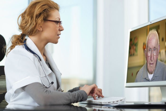 InterpreteUno's tweet photo. Para 2020 se prevé una escasez de 90,000 doctores en EEUU. #Telemedicina con intérpretes en tu idioma será la opción? https://t.co/KQ0sAtk6Fv