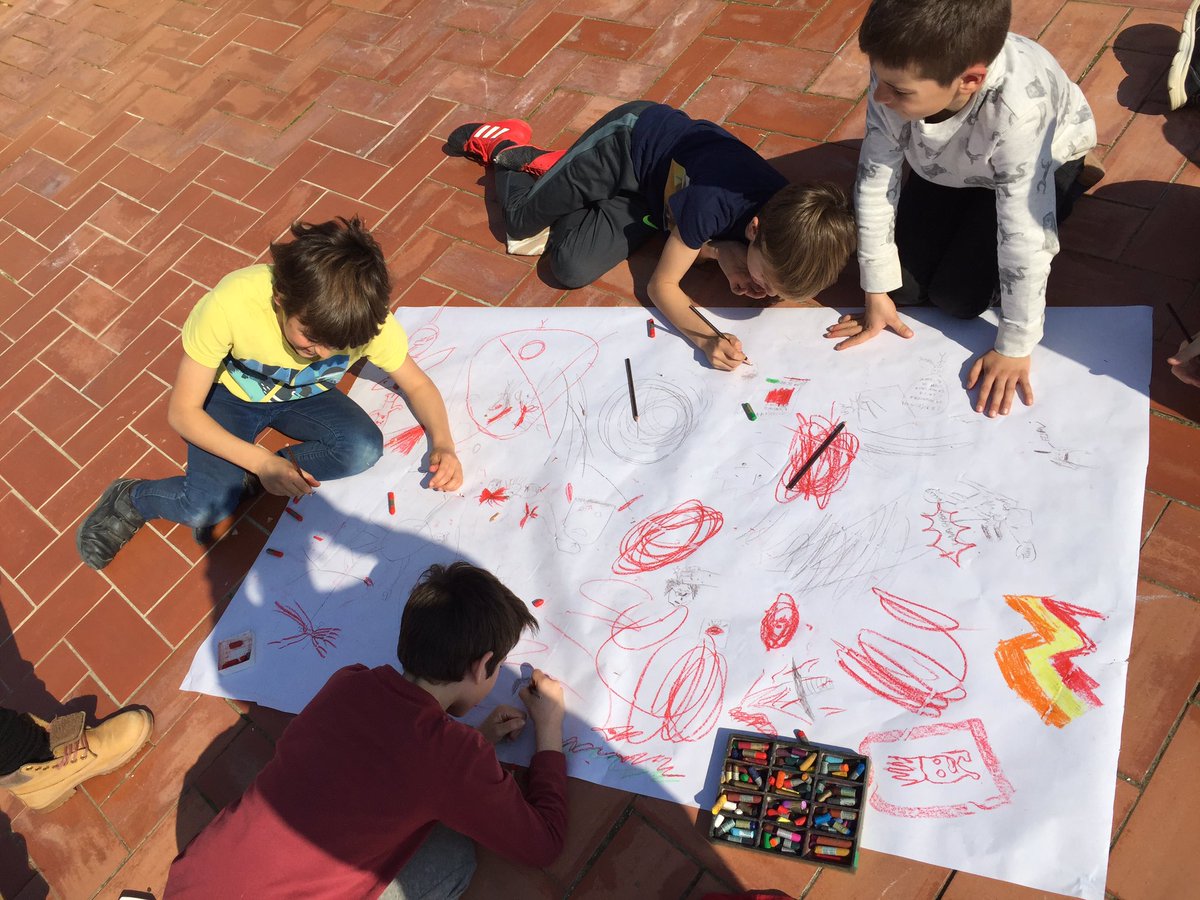 Anna__Ricart's tweet photo. #educacioemocional a través de #expressioartistica @escolasadako https://t.co/9PTH5H88yk