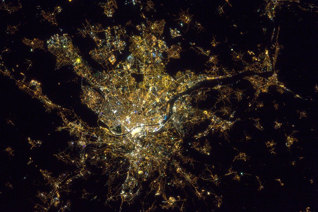 Thomas Pesquet tweet media