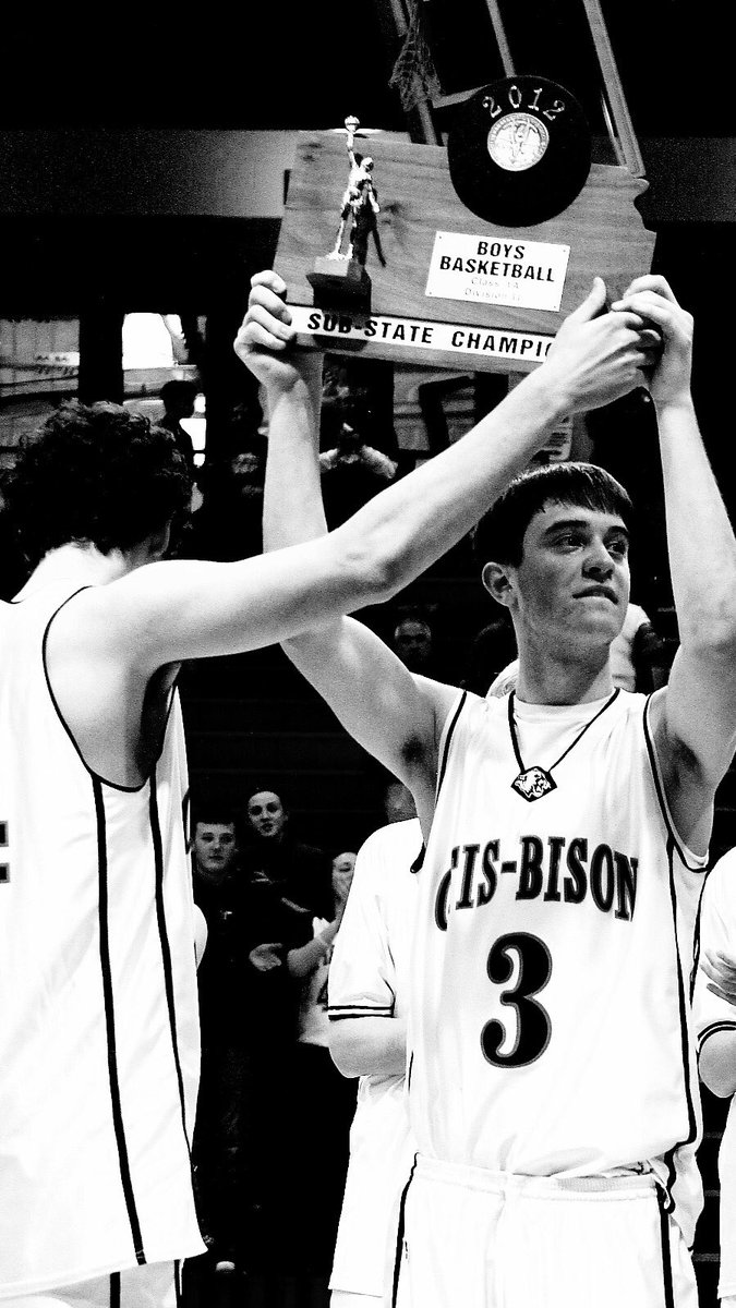KSportsImages's tweet photo. Hey @OB_Cougars boys 🏀 it's been 5 years since we hoisted this 🏆 It's time!!! One game at a time to earn a trip to Dodge. Good luck! https://t.co/tx0Jxkp0a2