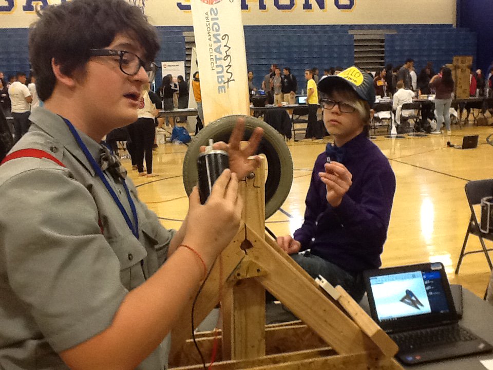 AZHSPRIN's tweet image. Wow! Our #cguhs Ss are really rockin it at our 6th Annual Sci Tech Festival today! #Ssvoice