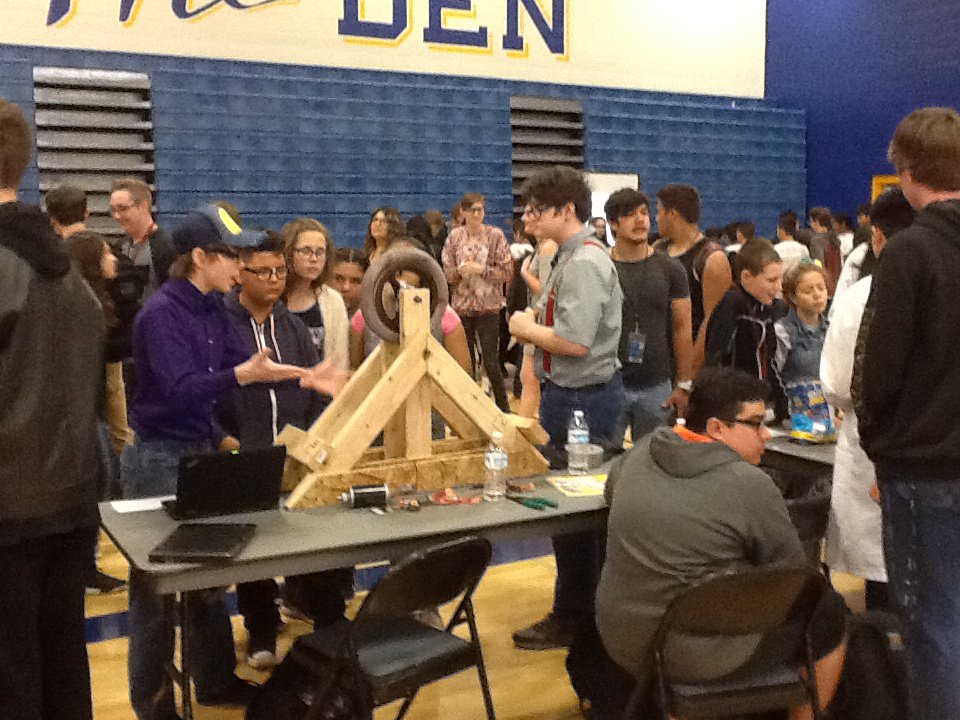 AZHSPRIN's tweet image. Wow! Our #cguhs Ss are really rockin it at our 6th Annual Sci Tech Festival today! #Ssvoice