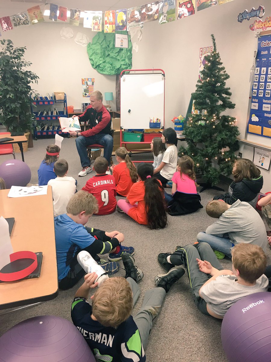 LambTeaches's tweet photo. Thank you @R_Watercutter85 for reading to us, helping us with our math, and signing autographs! #LVLions #iufb https://t.co/GBm5skLizh