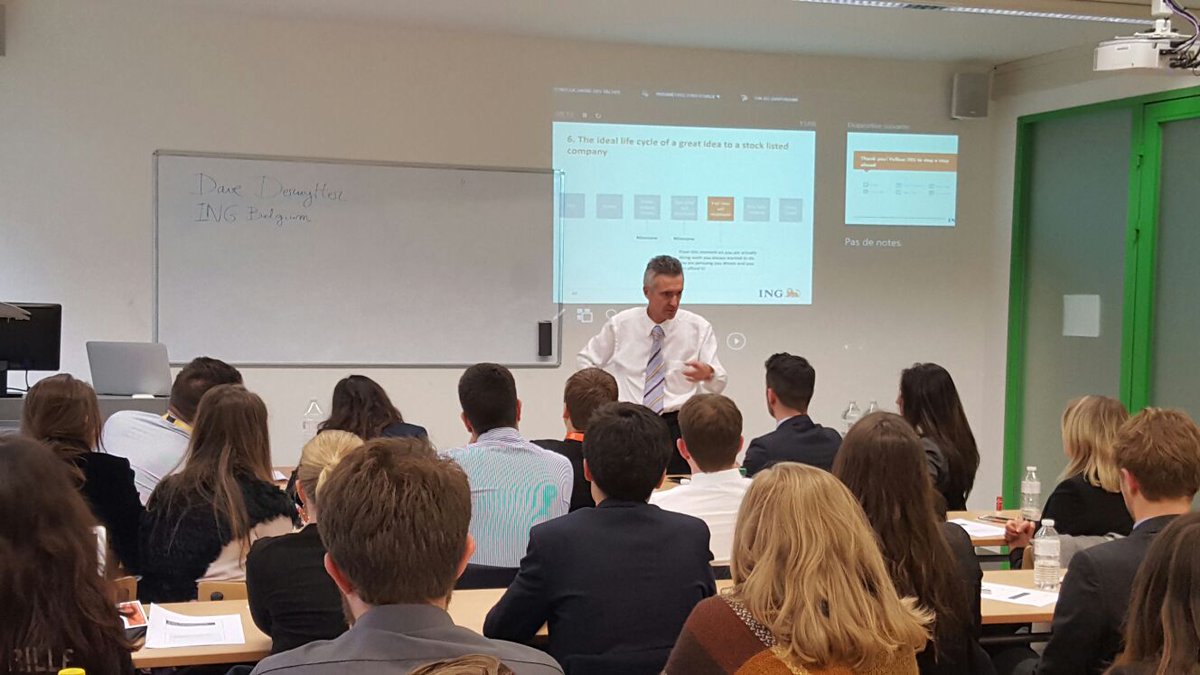 JEEurope's tweet photo. Developing @ING_news's #JSC17 workshop "How to choose your first job or start your own #business" with @dave_deruytter https://t.co/uyExuz6NGF