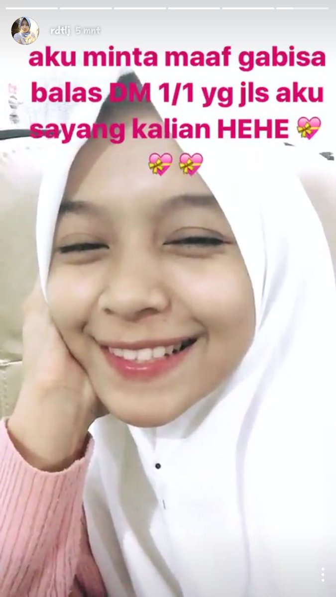 septyapermata24's tweet photo. @rdtljj kita juga sayang samu kamu jeje yg cantik dan baik hatii😃😍tetep jadi jeje yg rendah hati yaa 😍 emessyyh bett sama senyumnya jeje 😍😍❤ https://t.co/3GQGyOBE75