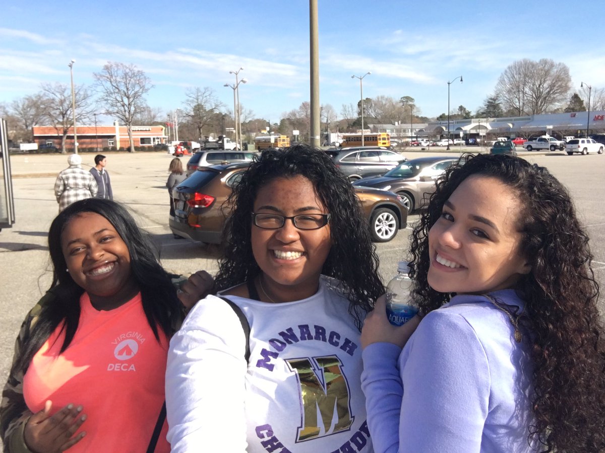 VilleDECA's tweet photo. OTW TO STATES β€οΈβ€οΈβ€οΈπ #DECA #DECASLC #SLC https://t.co/2DKpZTfjbw