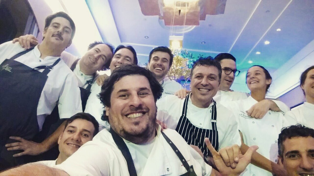 Treintasillas's tweet photo. Gran evento anoche! Salut! #mofw https://t.co/NnJgKgs8VN