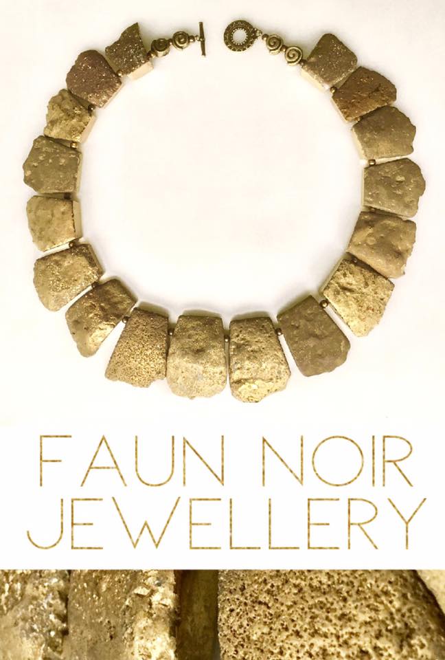 FaunNoir's tweet photo. Shine of a mindalike - titanium covered agate necklace by @FaunNoir Jewellery. https://t.co/hLpoZYOPMe