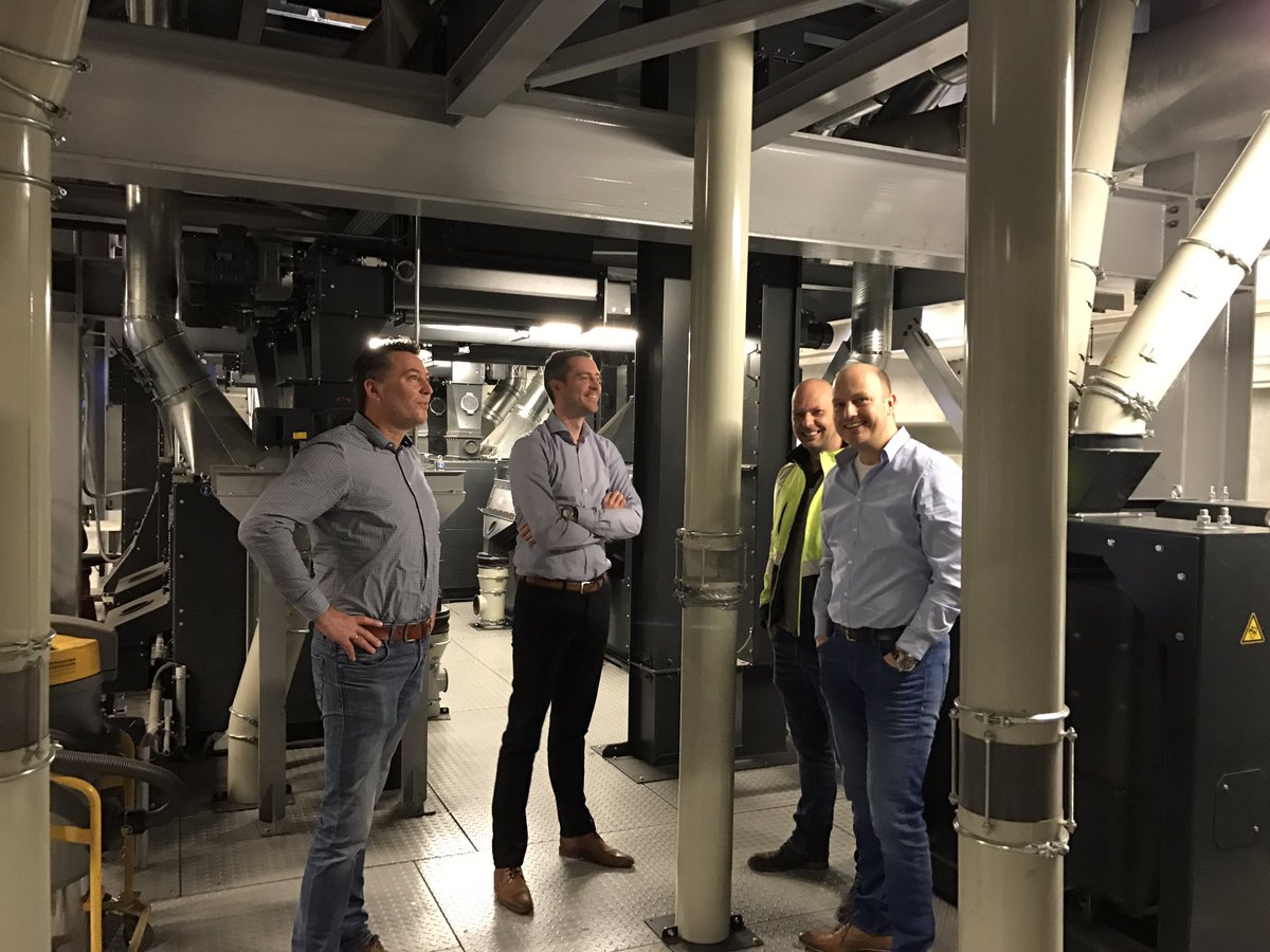 Today we have some Dutch Sports Federations over at our facility in Denmark.
Together we can create a sustainable way of turf recycling.