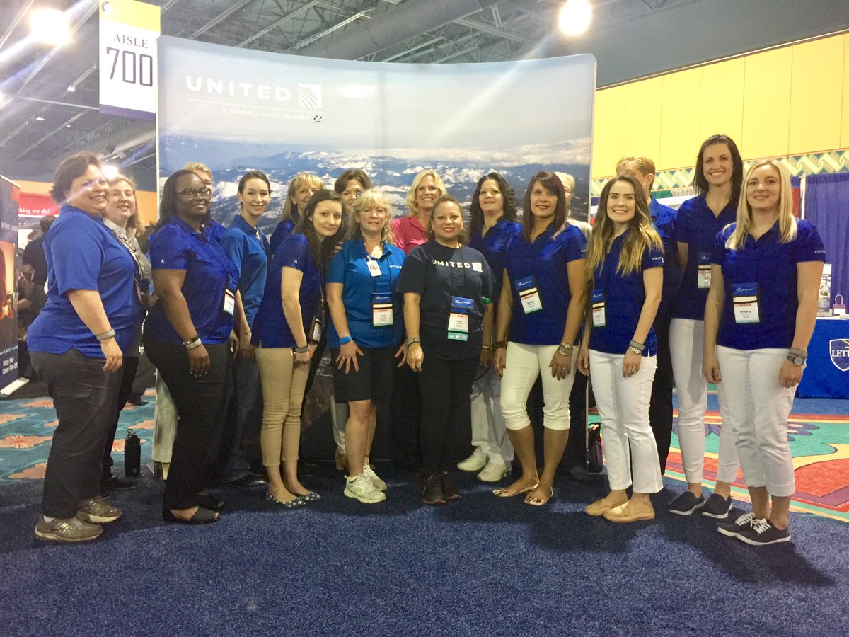 Hiring technicians @ Women In Aviation! @weareunited #WAI17 #beingunited