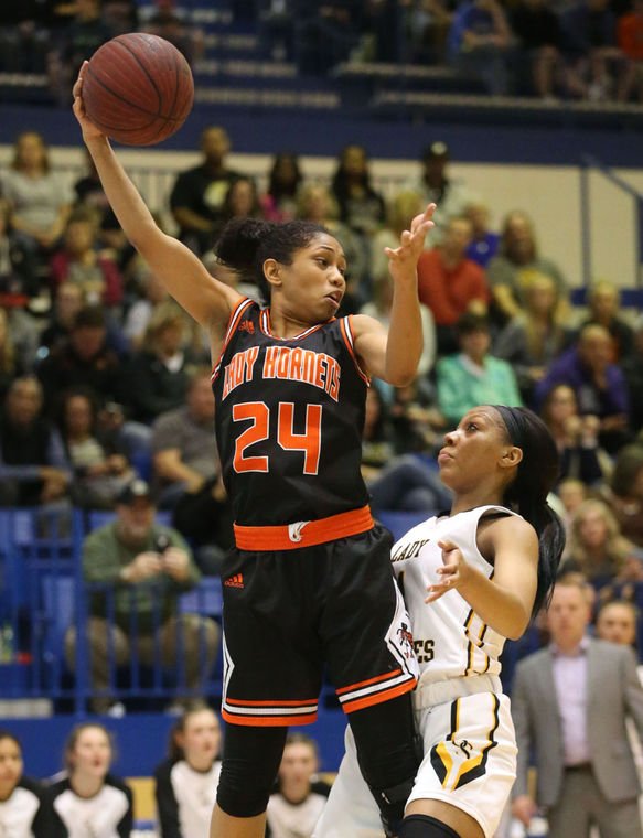 Photo gallery: Sand Springs <a href="/SanditeBball/">Sandite Bball Assoc</a> vs <a href="/BTWBasketball1/">BTW Basketball</a> ow.ly/v23q309yr02 #okpreps