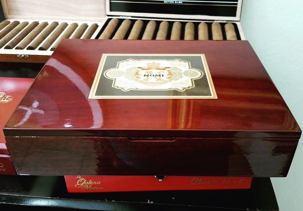 CubanStockCigar's tweet photo. The Nomi boxes have been made! #PassionForPerfection #cigarlifestyle #cigarpost #cigarlife #nowsmokin #cigars #botl #sotl #cigarporn https://t.co/6r7ZzQYQw8