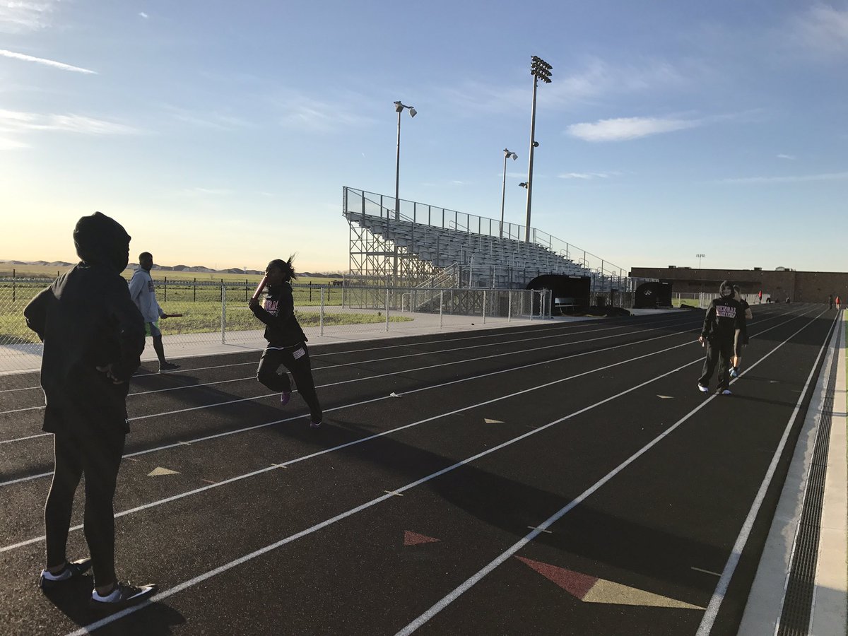 browngw78's tweet photo. Getting ready for our meet tomorrow. #runbengalsrun https://t.co/wBEf8BuzcY