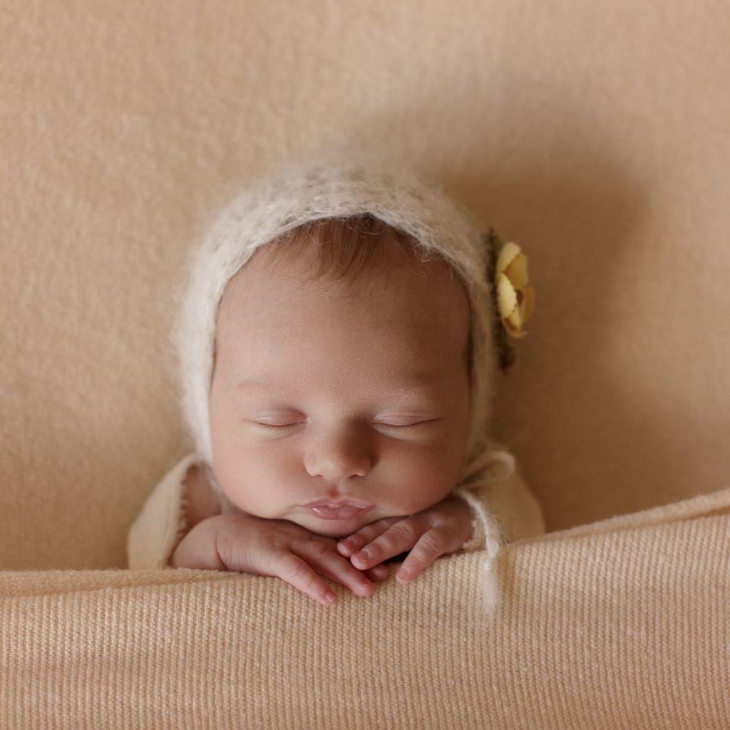 Tyler_Deveraux's tweet photo. Trust me when I say she's even sweeter in person! I'm so in love with this beautiful littl… https://t.co/VdNVXO0Sf1 https://t.co/1rrSy4CKPk