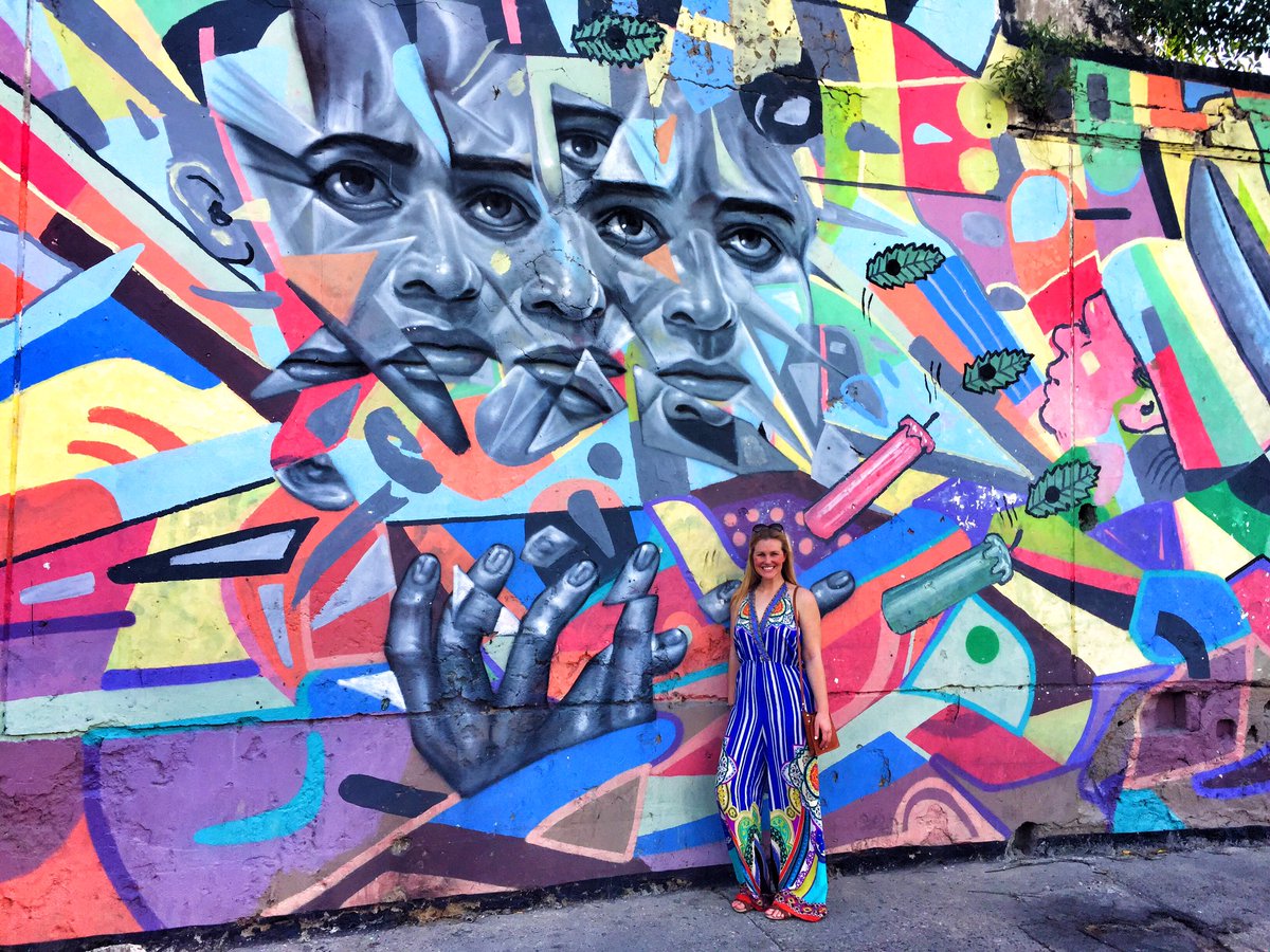 lawyer_on_leave's tweet photo. When you match the street art 💙💖💜💛💚 @Colombia @colombia_travel @CtgenaDeIndias #ColombianStyle #Cartagena #Colombia #StreetArt #art #travel https://t.co/IeCvgcovgw